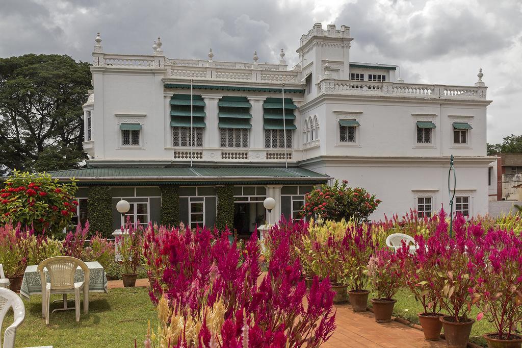 The Green Hotel Mysore Exterior foto